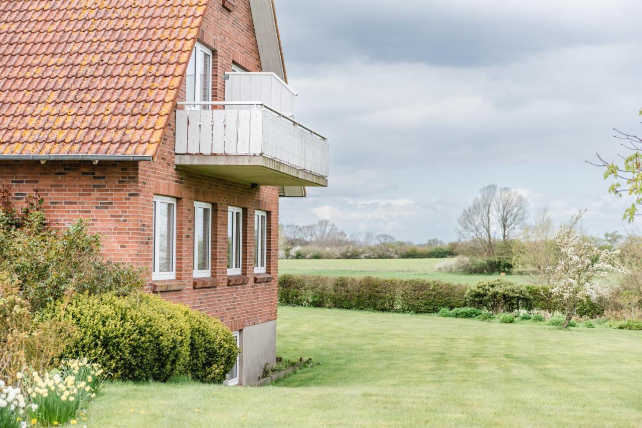 Straendhus Bed&Breakfast Hasselberg  Exterior photo